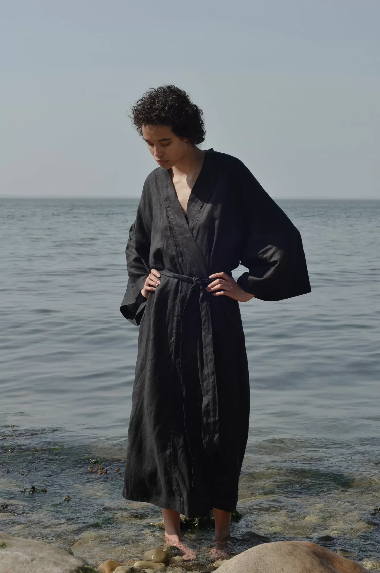 Robes-Deiji Studios the 02 robe deepblack